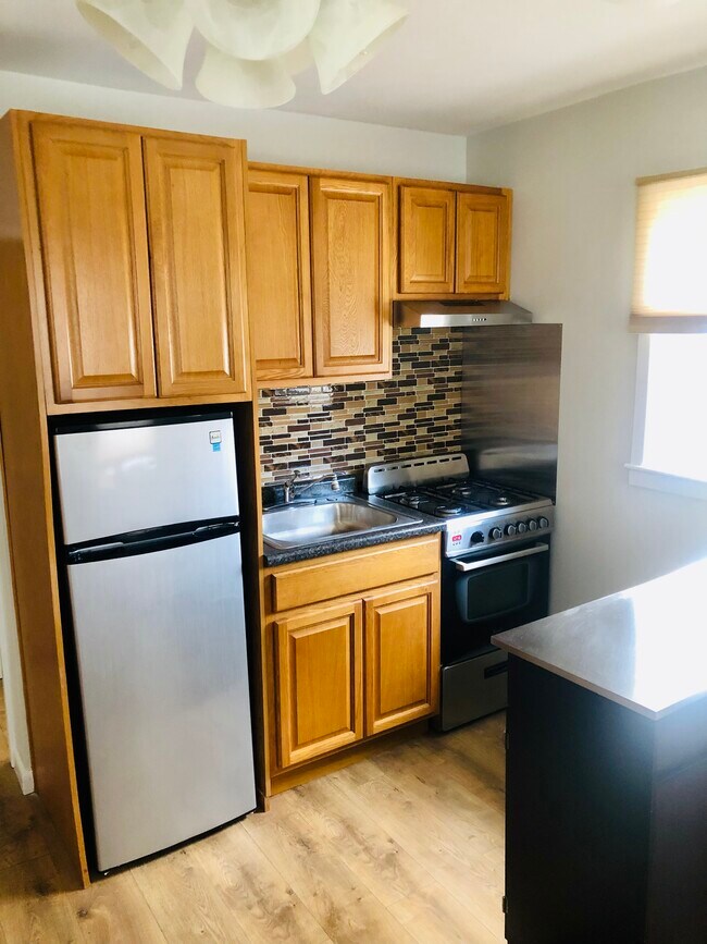 Foto del edificio - 11 Old Prange Rd