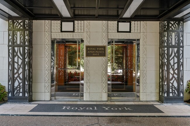 Foto del edificio - The Royal York Apartments