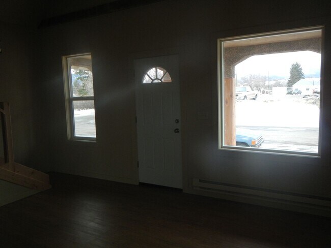 Foto del edificio - 104 N K St