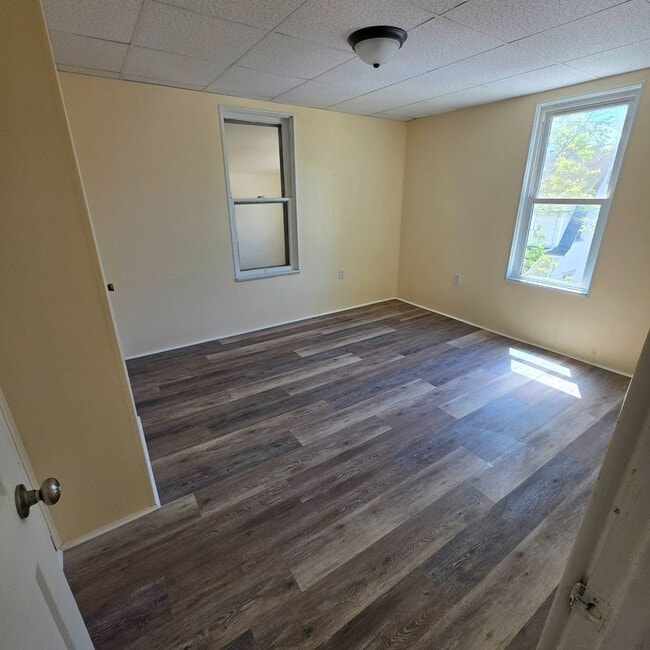 Building Photo - 1206 Albert St