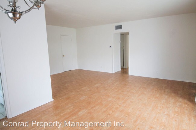 Building Photo - 1416 Reeves St