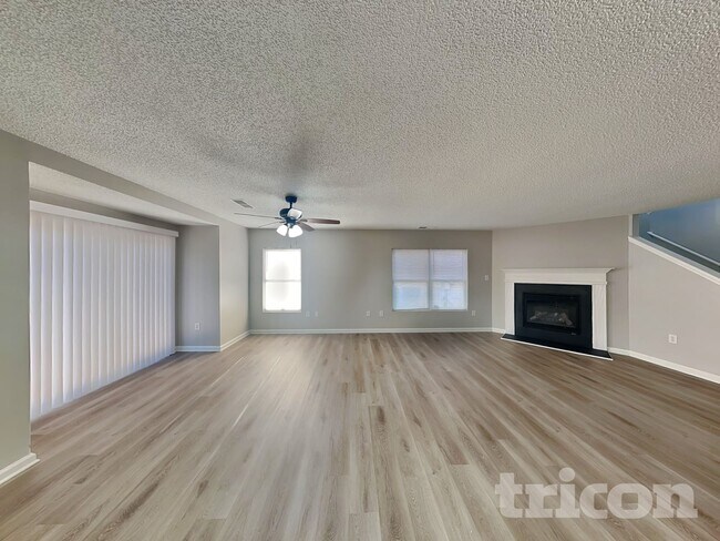 Foto del edificio - 10242 Hugue Way