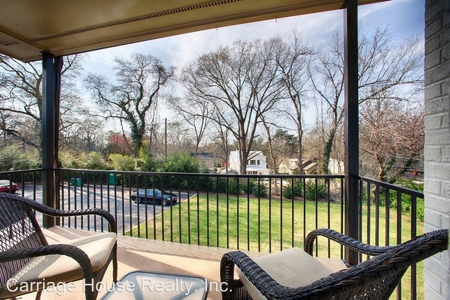 Foto del edificio - 2 br, 1 bath Apartment - 1794 S. Lumpkin St.