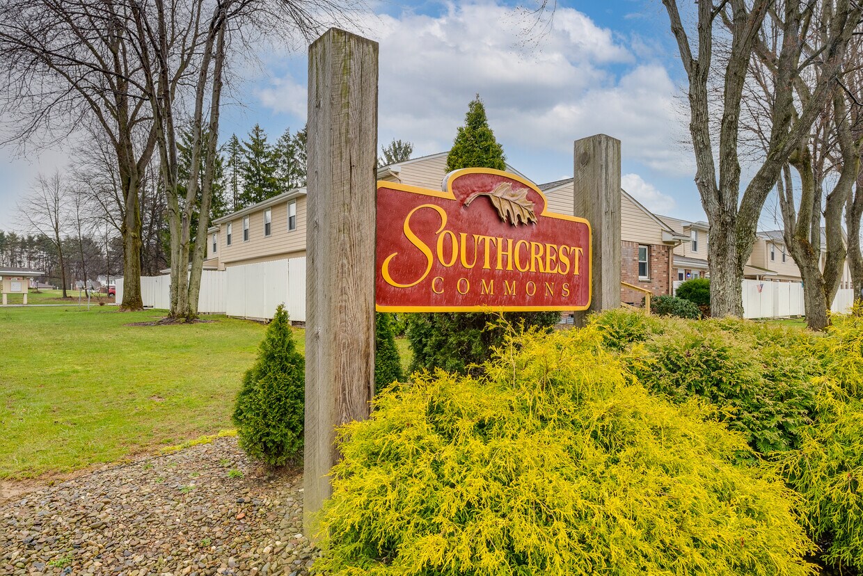 Primary Photo - 1175 Southcrest Dr