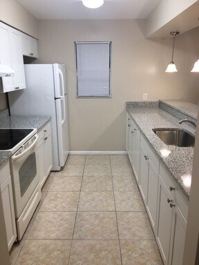 Foto del edificio - 204 N Grannis Ave