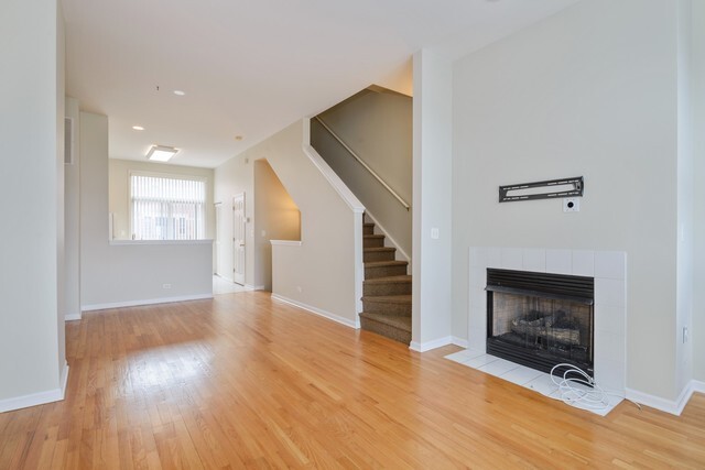 Building Photo - 1227 N Sedgwick St