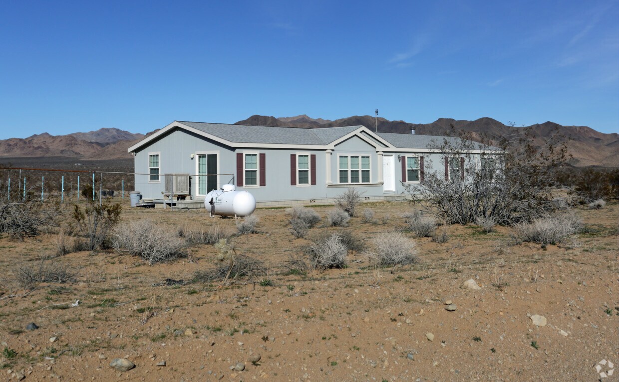Primary Photo - 18180 Palisade Rd