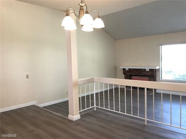 Foto del edificio - 3 br, 2.5 bath Condo - 16312 Sierra Pass Way