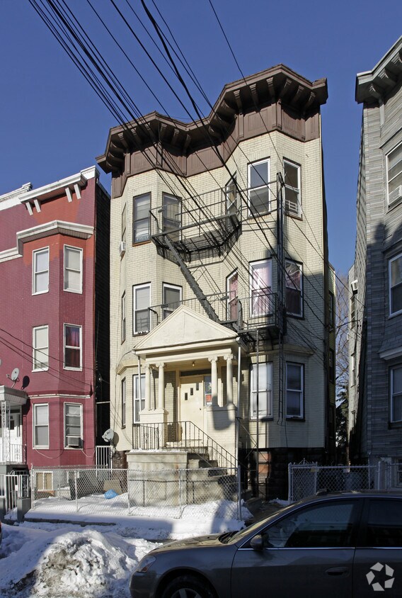 Building Photo - 272 Virginia Ave