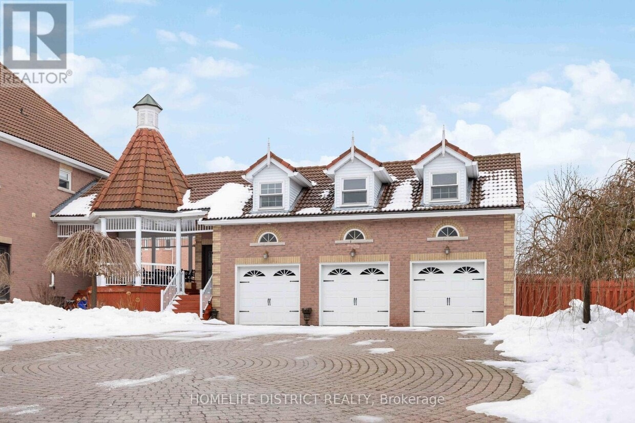 Primary Photo - 1 Grovepark St