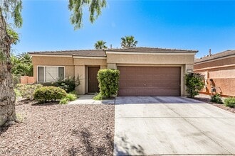 Building Photo - 705 Trixis Pl