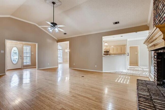 Building Photo - 1050 Oak Hollow Ln, Combine, TX, 75159