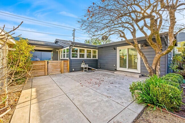 Foto del edificio - 25 W Central Ave