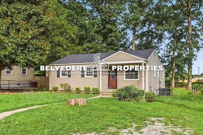 Building Photo - 2913 Wildwood Dr