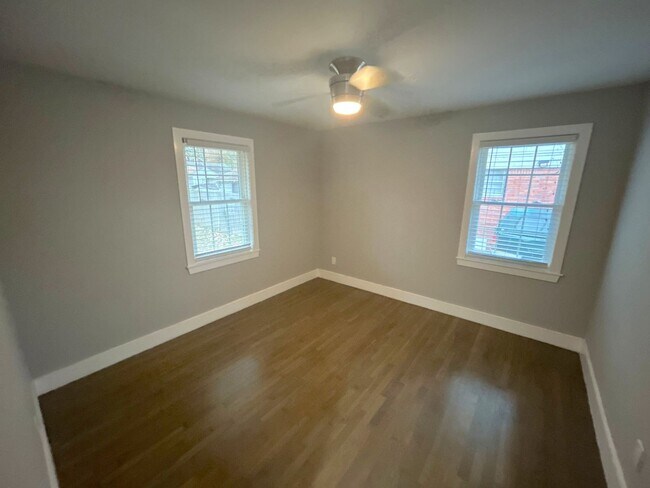 Foto del edificio - 1745 Lanier Ln