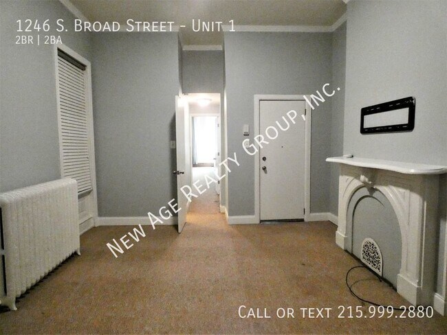 Building Photo - Large 2 bedroom, 2 bathroom apartment loca...