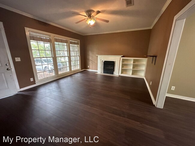 Building Photo - 3 br, 1 bath House - 4309 Clingman Drive