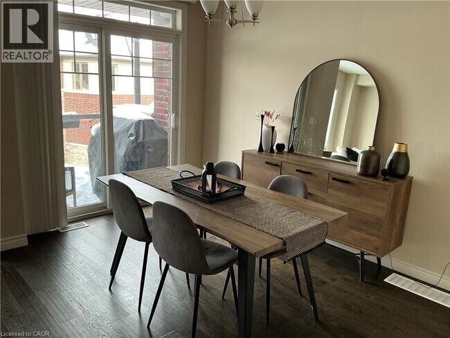 Photo du bâtiment - 12 Dodman Cres