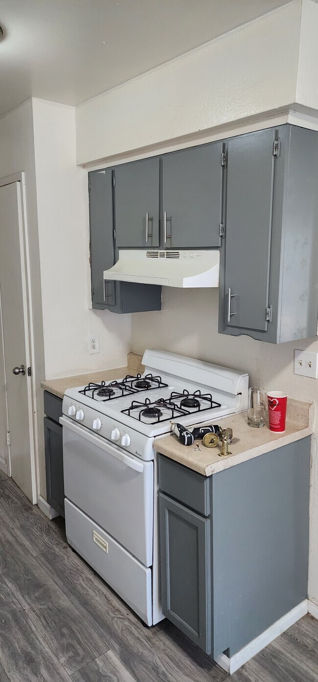 Foto del edificio - 515 S Santa Fe St