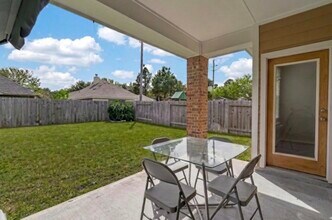 Building Photo - 16039 Cypress Farms Dr