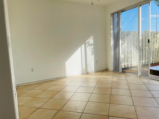 Building Photo - 246 Lake Monterey Cir