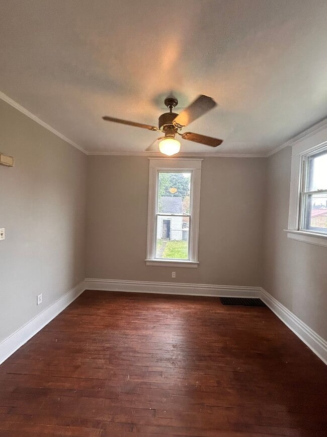 Building Photo - 1815 Bayer Ave