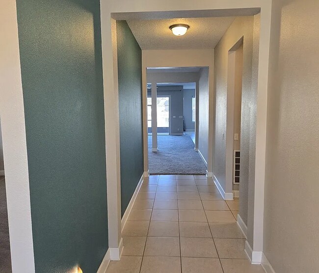 Foto del edificio - Stunning Waterfront 4/3 in Middleburg