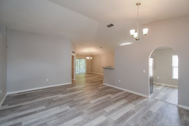 Foto del edificio - 4139 Woodley Creek Rd