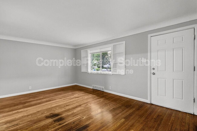 Building Photo - 4232 Smithfield Pl