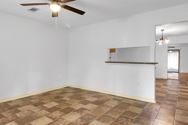 Foto del edificio - 727 S Iowa St