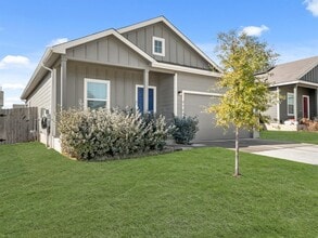 Building Photo - 2729 Louris Ln