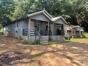 Building Photo - 822 Corn Ave
