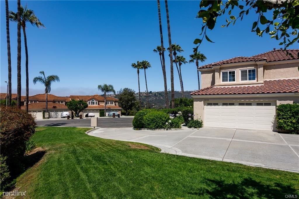 3 br, 2.5 bath Townhome 32392 Outrigger Townhouse for Rent in