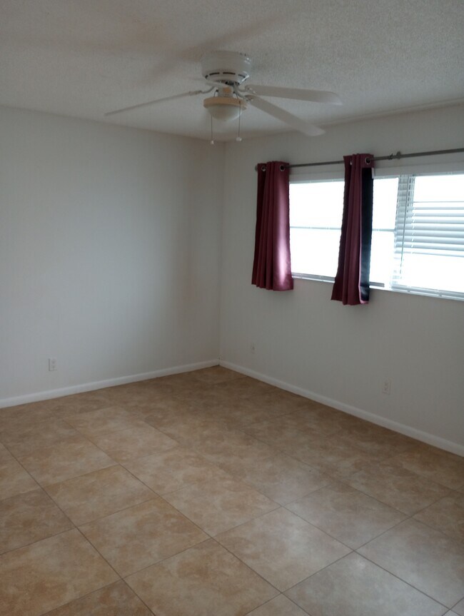 Foto del edificio - 3001 NW 4th Terrace