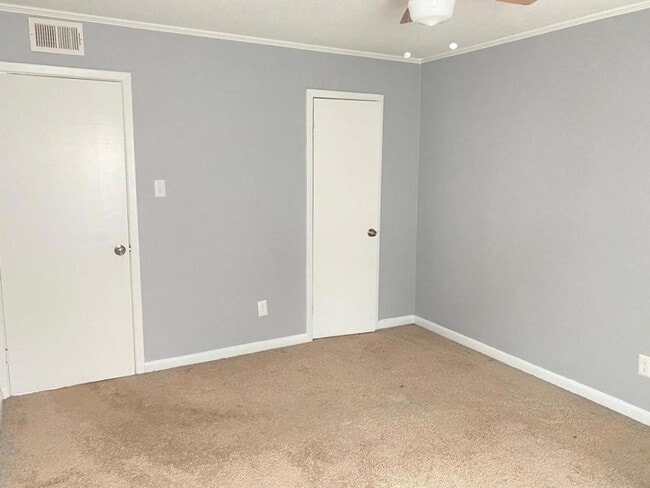 Dormitorio - Center Court Apartments-1 month FREE!
