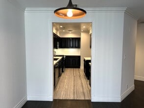 Building Photo - 10636 Wilshire - Luxury Doorman Building