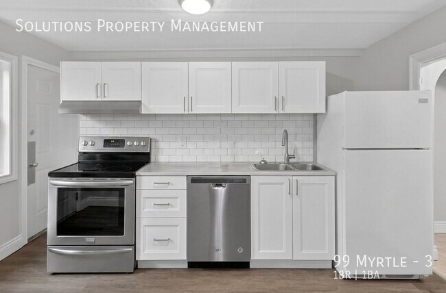 Photo du bâtiment - ***Modern 1 Bed/1 Bath Top Floor Unit**