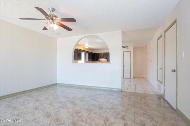 Building Photo - 11641 Desert Keep Dr