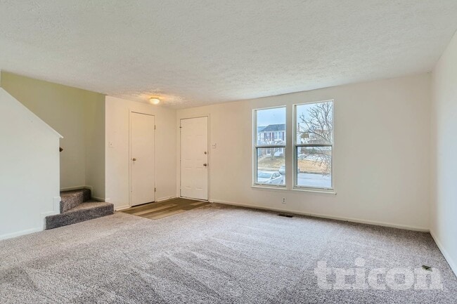 Building Photo - 35 Greenleaf Rd