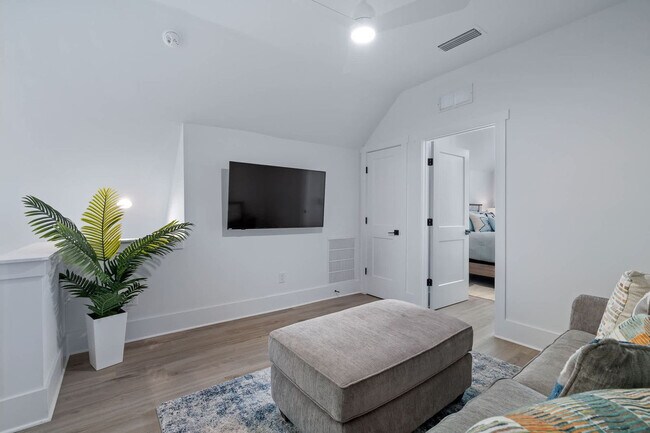 Foto del edificio - 5484 3rd St