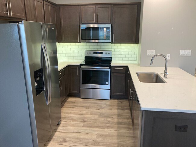 Foto del edificio - 916-918 9th Street