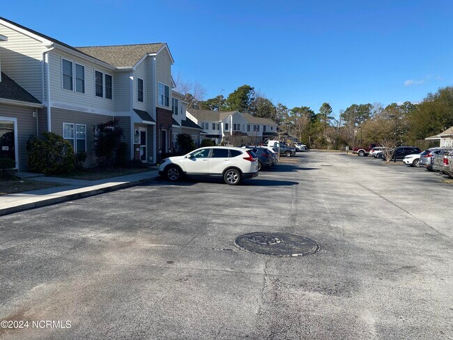 Foto del edificio - 4513 Country Club Rd