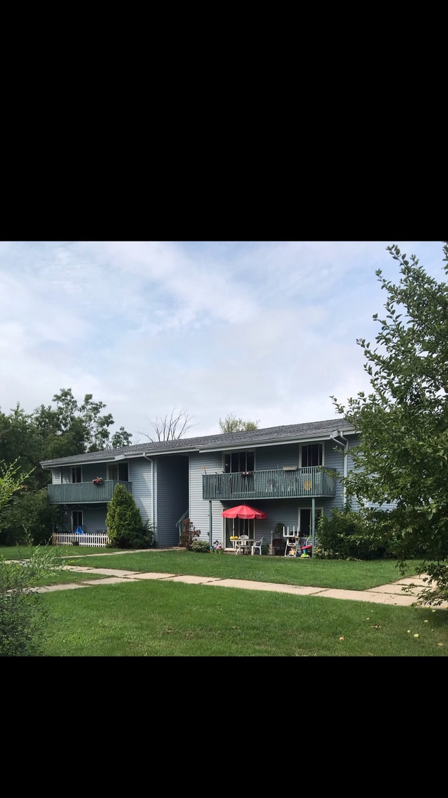 Building Photo - 116 W Brink St