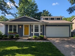 Building Photo - 1440 N Mart-way Dr