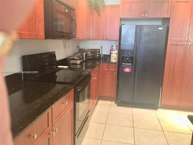 Foto del edificio - 8999 NW 107 Ct