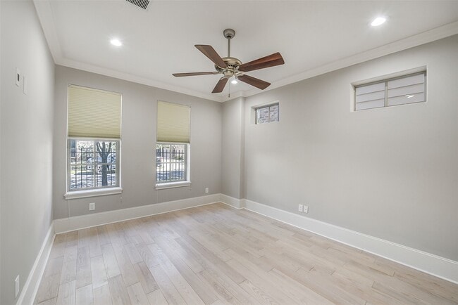 Foto del edificio - 1618 Rosewood St