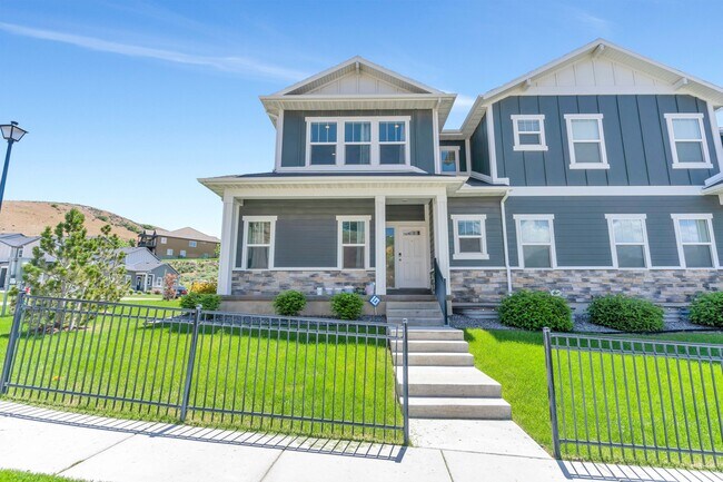 Building Photo - 5055 N Marble Fox Way