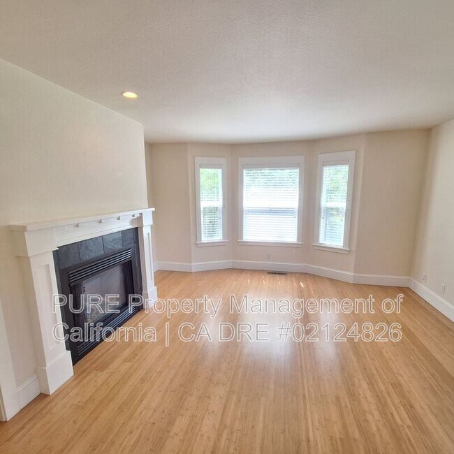 Foto del edificio - 7124 Marsh Way
