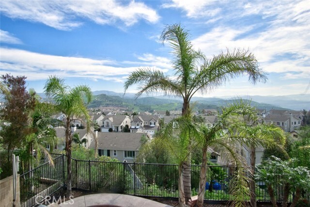 Foto del edificio - 2449 Highwood Rd