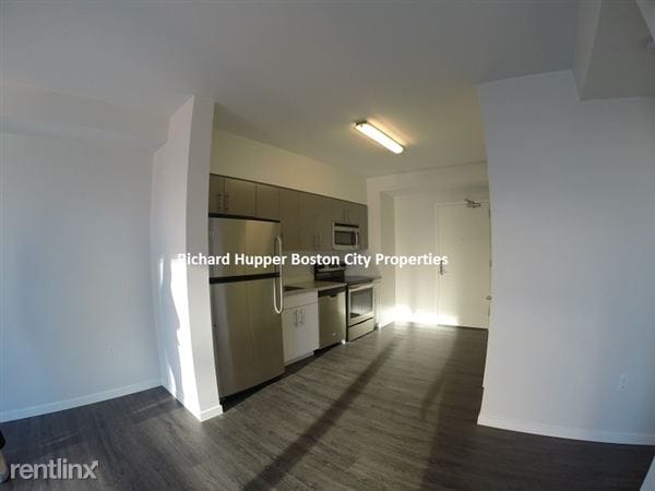 Building Photo - 1 Seaport Ln